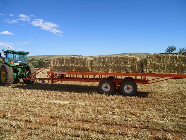 Hay Trailer - Sinch Bale Feeders